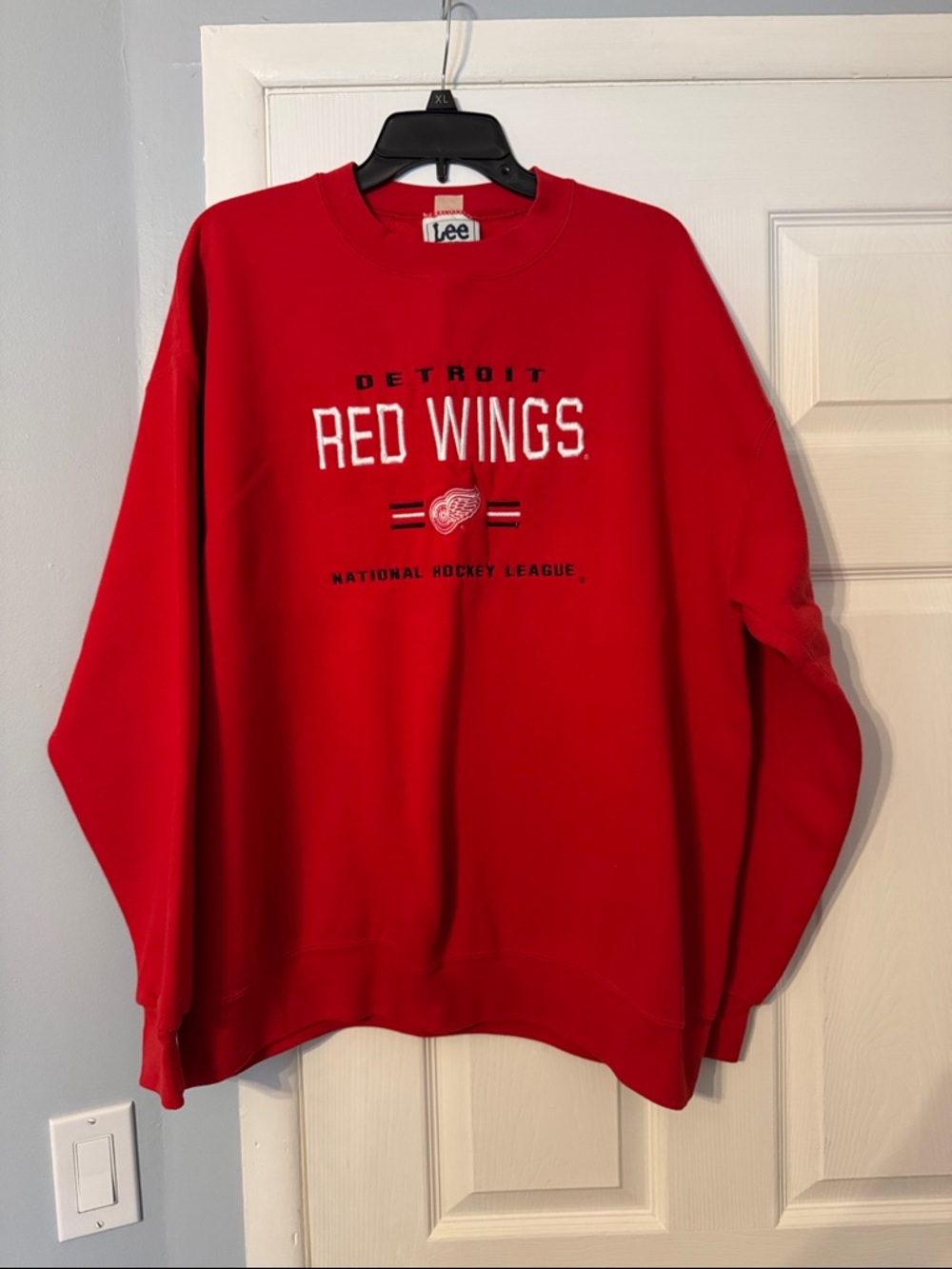 Lee Red Detroit Red Wings Crewneck Sweatshirt